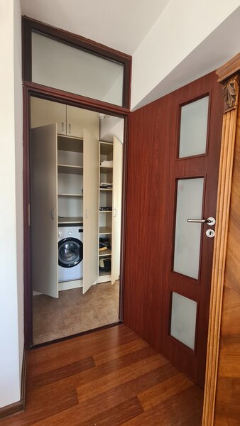 Mantuleasa, Calea Mosilor, bd. Carol.