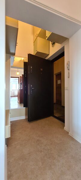 Mantuleasa, Calea Mosilor, bd. Carol.