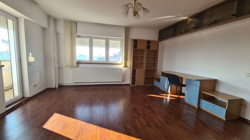 Mantuleasa, Calea Mosilor, bd. Carol.