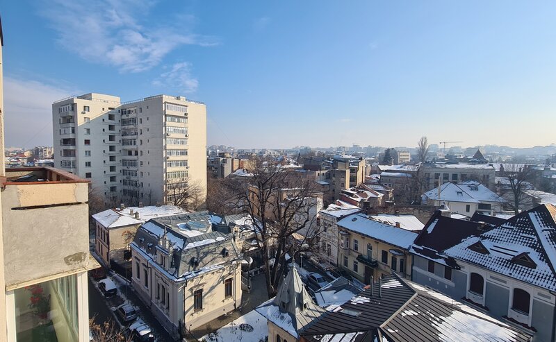 Mantuleasa, Calea Mosilor, bd. Carol.